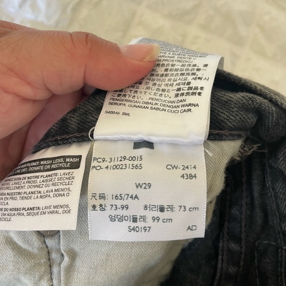 Levi's Black Jean Shorts - Picture 8 of 10